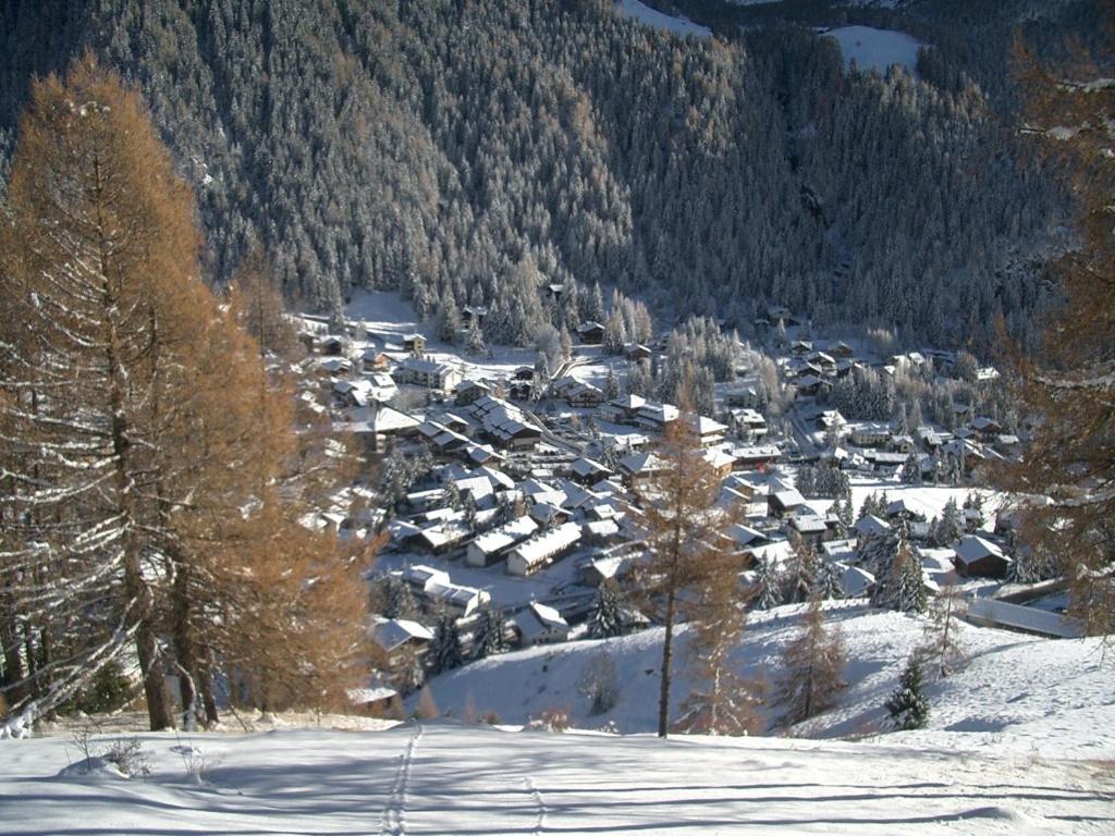 Le Vieux Rascard Chambres D'Hotes Champoluc Exterior photo