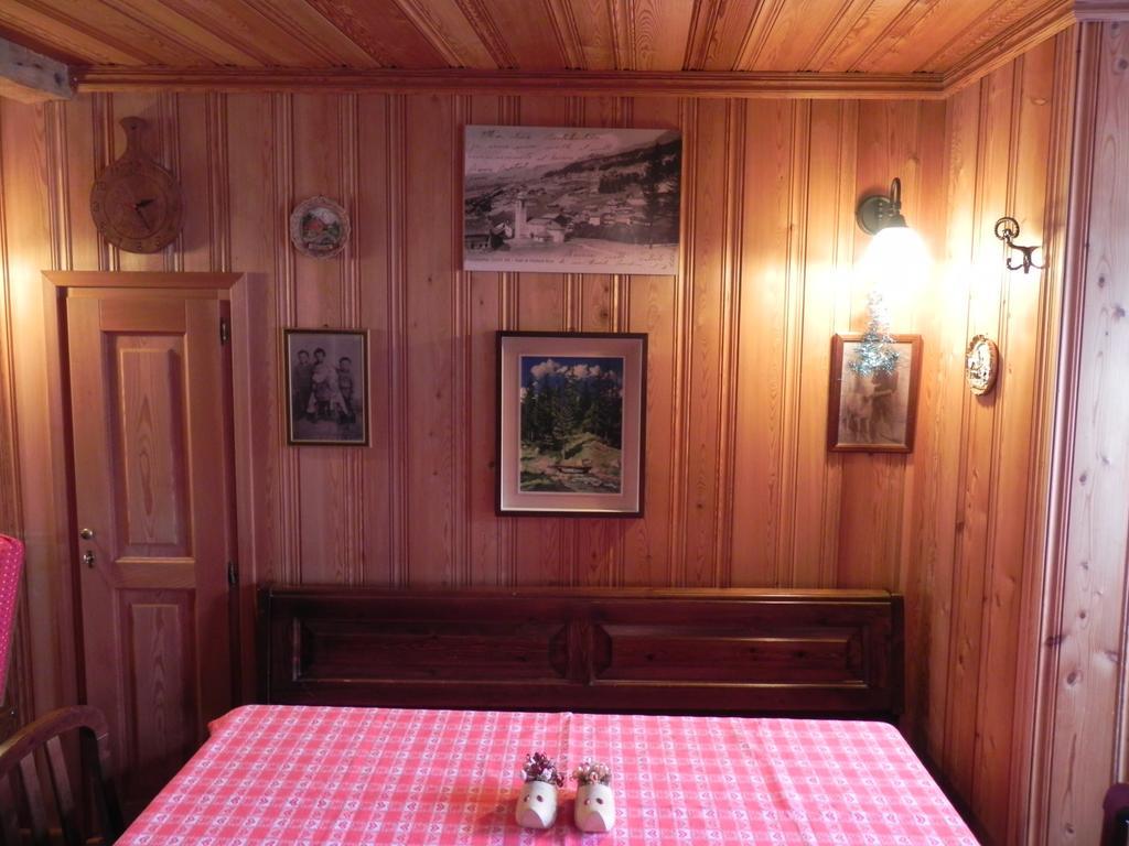 Le Vieux Rascard Chambres D'Hotes Champoluc Exterior photo