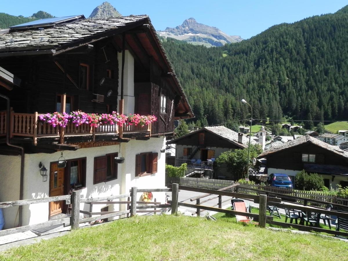 Le Vieux Rascard Chambres D'Hotes Champoluc Room photo